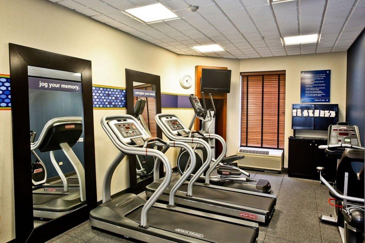 Hampton Inn Mchenry Екстер'єр фото