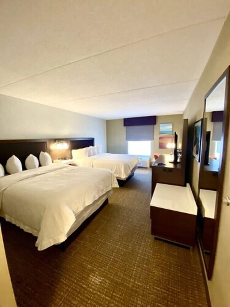 Hampton Inn Mchenry Екстер'єр фото